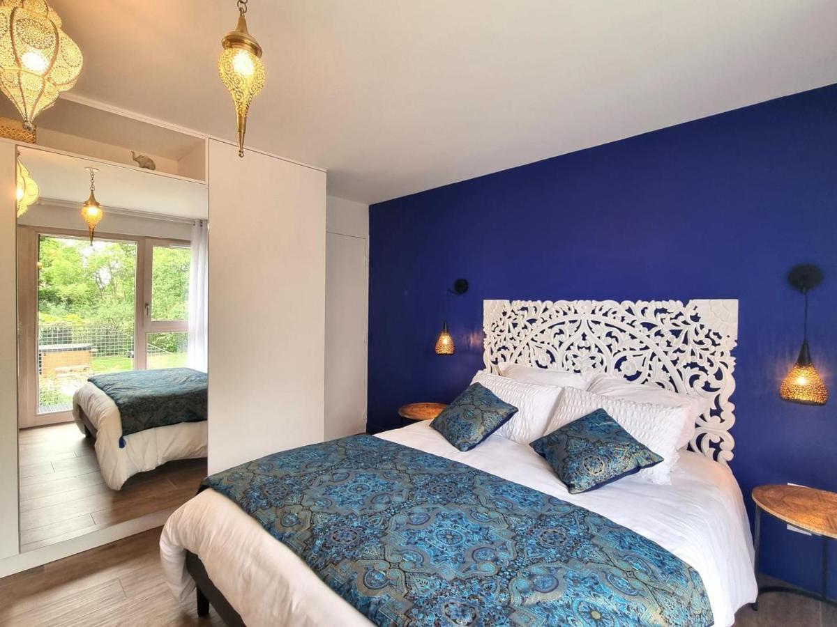 Bed and Breakfast La Cle Des Chaumes à Boisset-lès-Montrond Extérieur photo