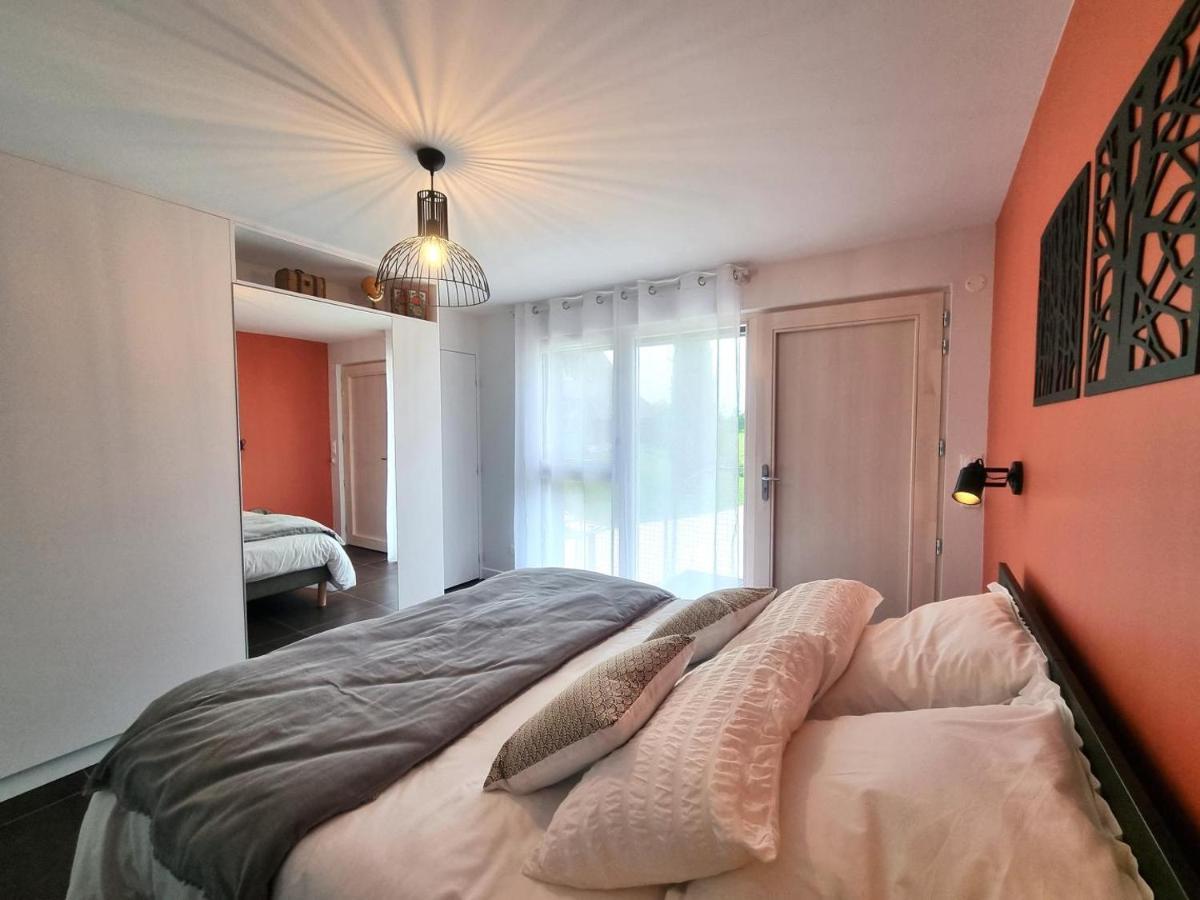 Bed and Breakfast La Cle Des Chaumes à Boisset-lès-Montrond Extérieur photo