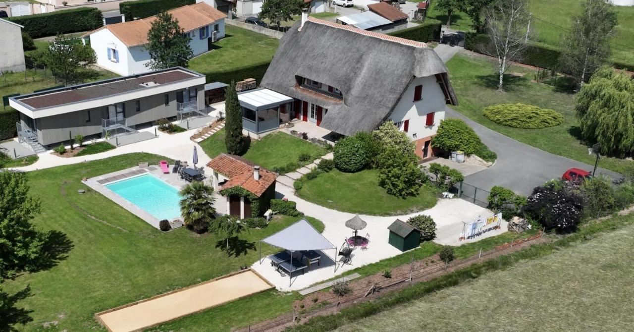 Bed and Breakfast La Cle Des Chaumes à Boisset-lès-Montrond Extérieur photo
